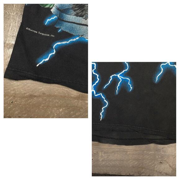 Vintage American Thunder Wolf Only the Strong Survive T Shirt Tee Distressed AOP - Picture 16 of 16